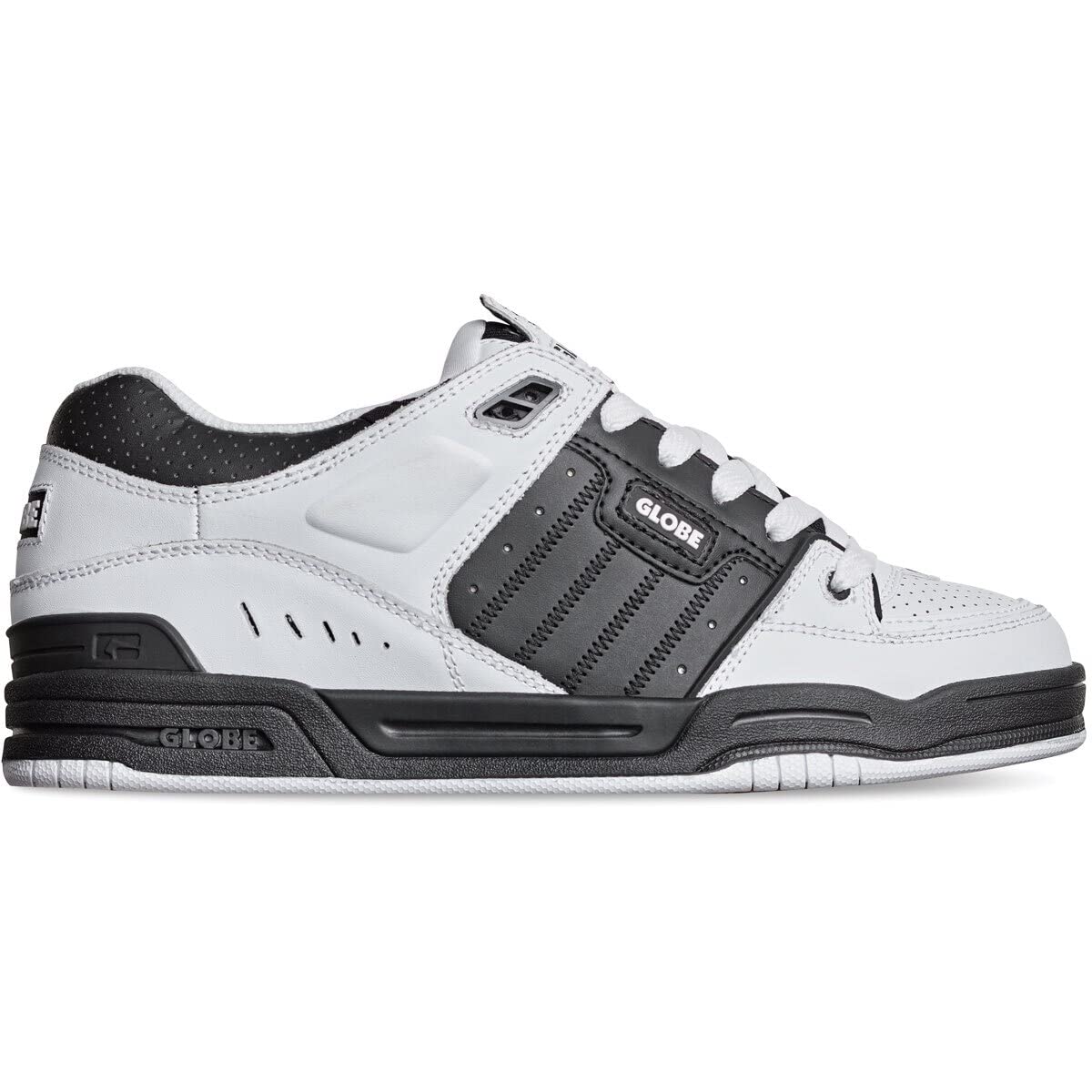 Globe Fusion Black/White/White 7.5 D (M)