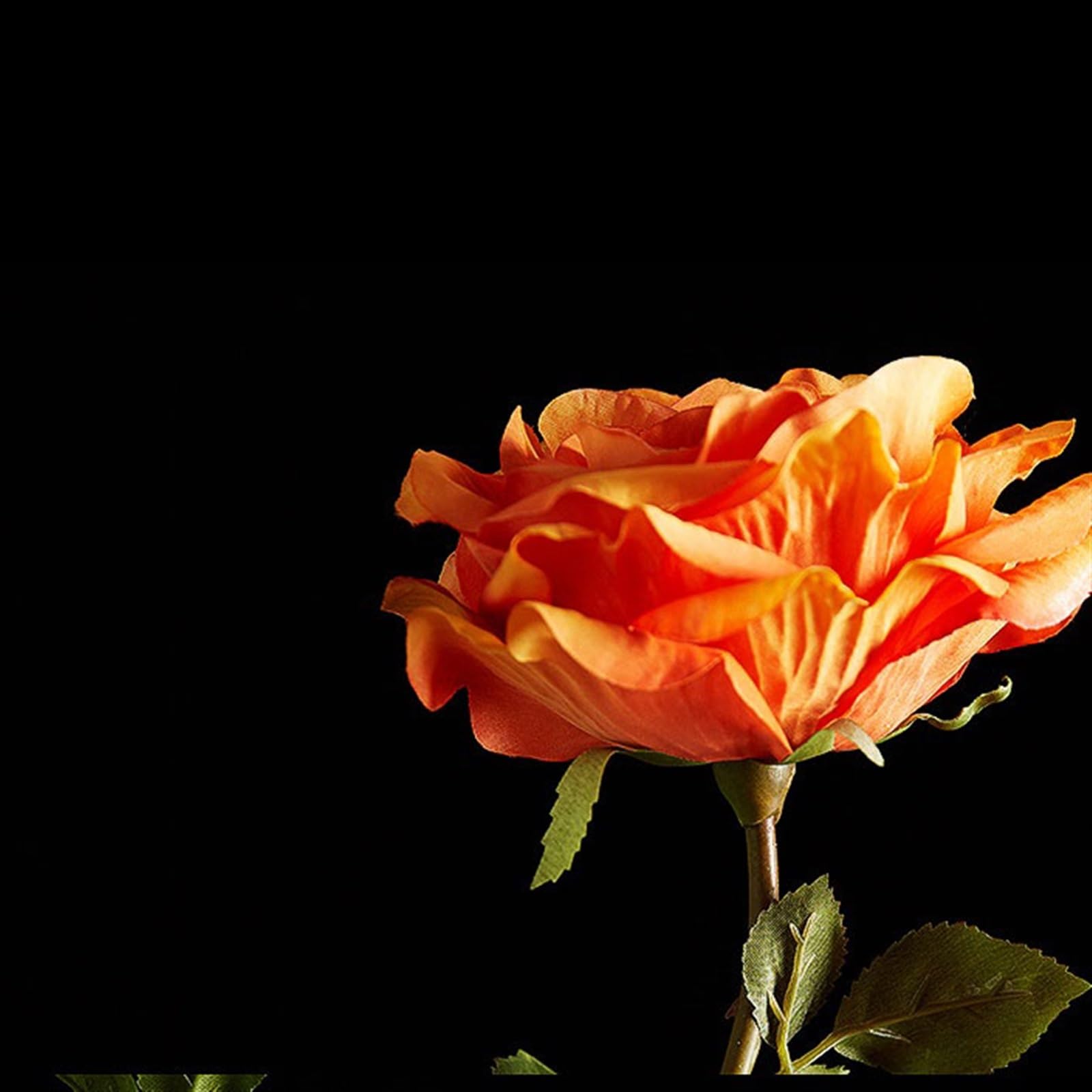 Fiori Artificiali Simulazione di Alta qualità Composizione Floreale Centrotavola Decorazioni Rose Bouquet di Fiori Finti con Vaso in Ceramica Fiore Finto(Orange)