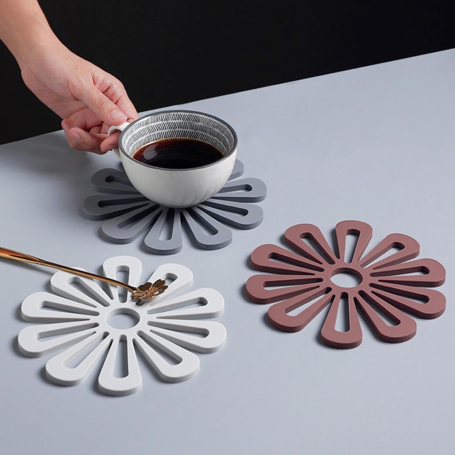 Silicone Trivet Mat, Hot Pot Holder Hot Pads for Table & Countertop Heat Resistant Hot Pans Non-Slip Pot Holders Placemat for Bowl, Dishes Kitchen Hot Pads for Pots & Pans,Pack of 2