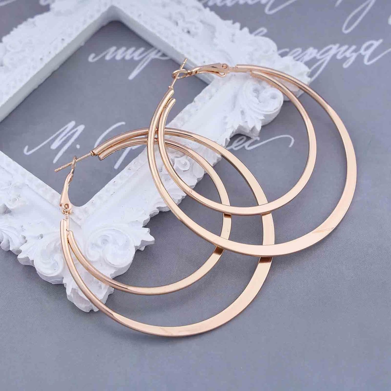 Andelaisi Boho Double Circle Hoop Earrings Large Hoop Earrings Gold Circle Round Hoop Earrings Vintage Exaggerated Circle Statement Earrings Jewelry for Women - Image 5