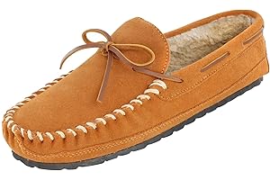 Minnetonka Men's Casey Slipper: Comfort and Style in Every Step