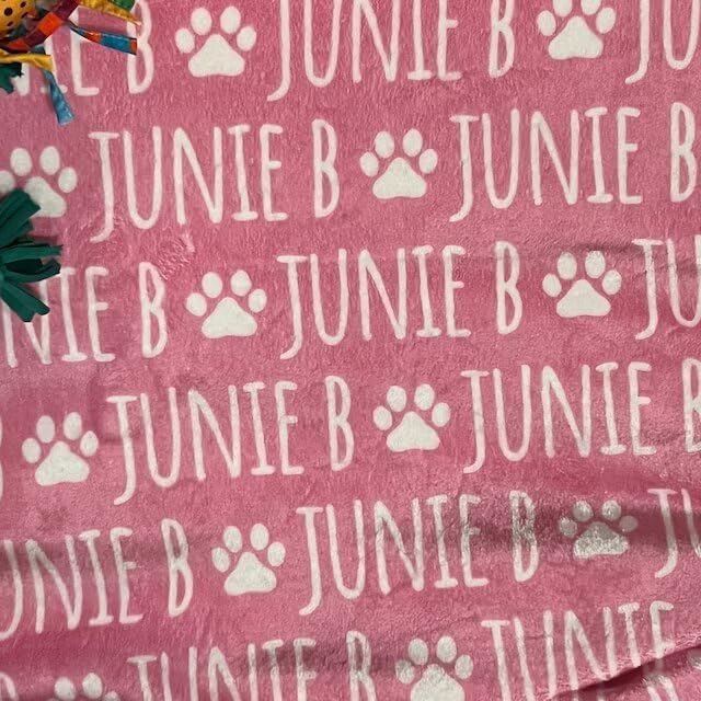 Personalized Paw Print Name Blanket for Pet, Custom Dog or Cat Name Blanket, Personalized Puppy Blanket, Dog Bed Blanket, Pet Lover Gift (70 * 86in 180x220cm)