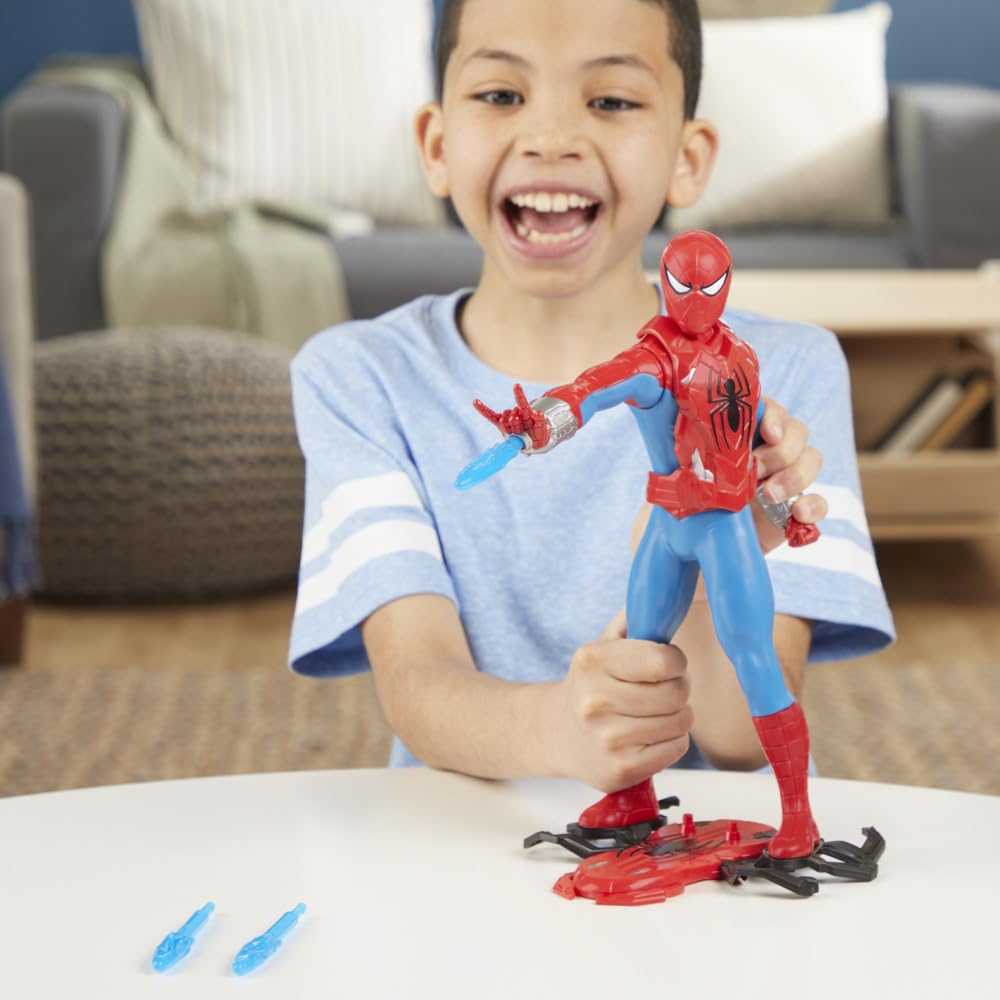 Marvel Spider-Man Thwip Blast Spider-Man figurka z akcesoriami, zabawka superbohatera w skali 11 cali dla dzieci w wieku od 4 lat