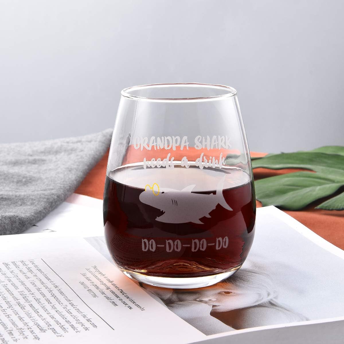 New Deal Grandpa Wine Glass Grandpa Shark Needs a Drink Do Do Novelty Wine Glass for men with Sayings Funny Stemless Wine Glass Funny Shark Gifts & Cup Accessories for Shark Lovers Grandpa FIL Dad Father’s Day