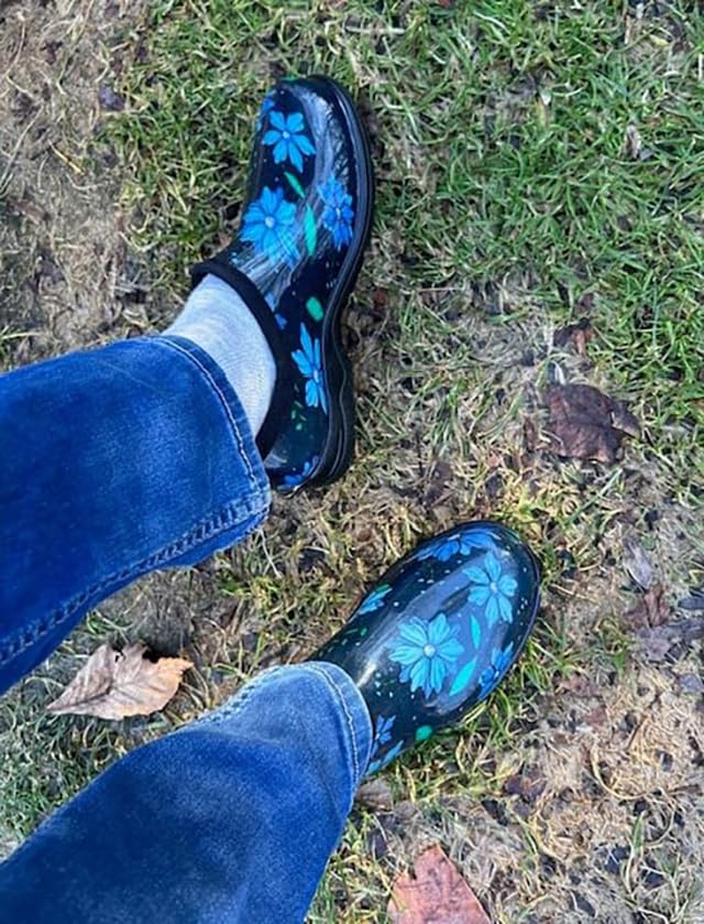 Flat Garden Shoes for Women Waterproof Slip-On Womens Rubber Rain Shoes Gardening Clogs with Comfort Insole4