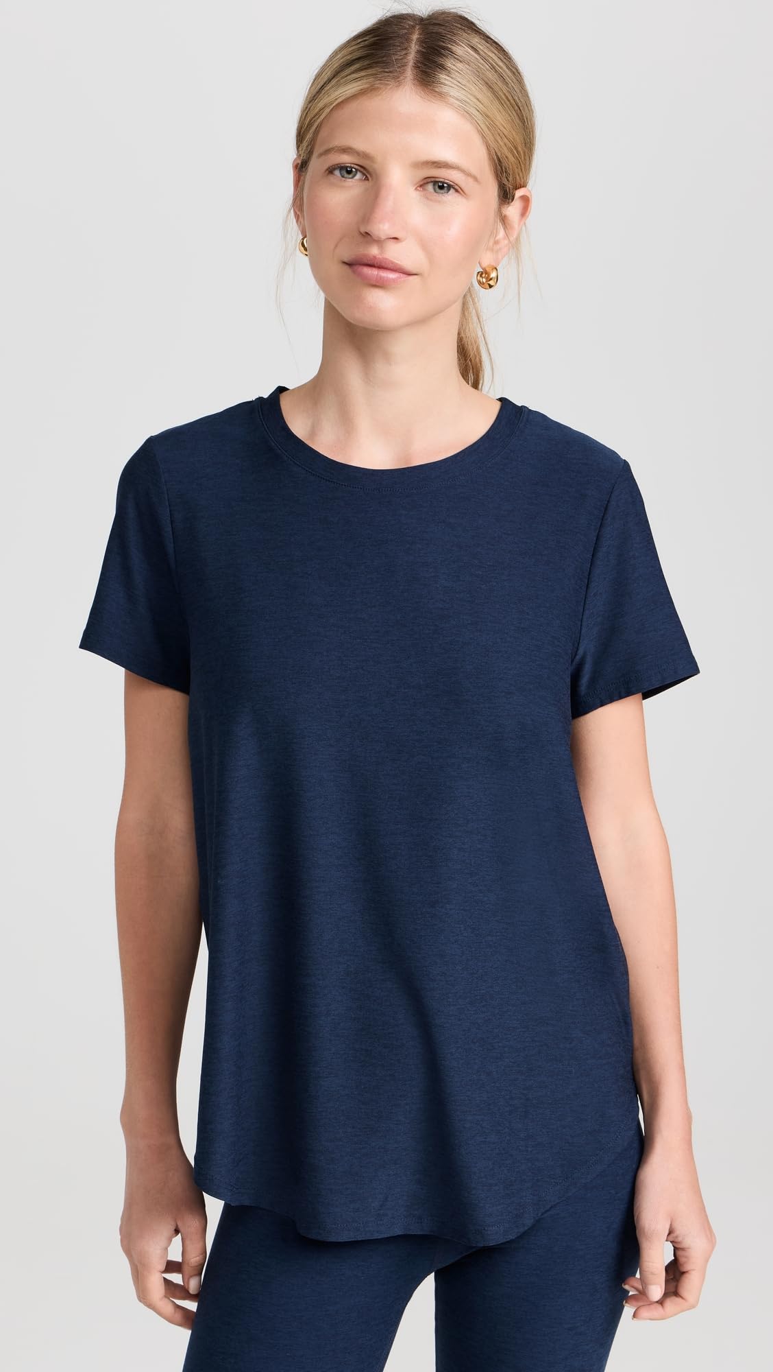 Beyond Yoga Women's Featherweight On The Down Low Tee, Nocturnal Navy, Medium