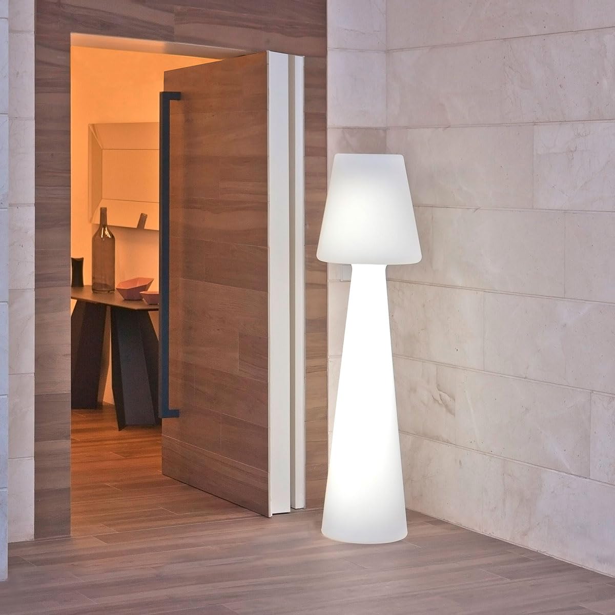 newgarden - LOLA Lámpara de Pie LED para Exterior de 165 cm de Alto. Luz Blanca Fría Muy Resistente al Exterior e Interior. Hecha de Polietileno en España
