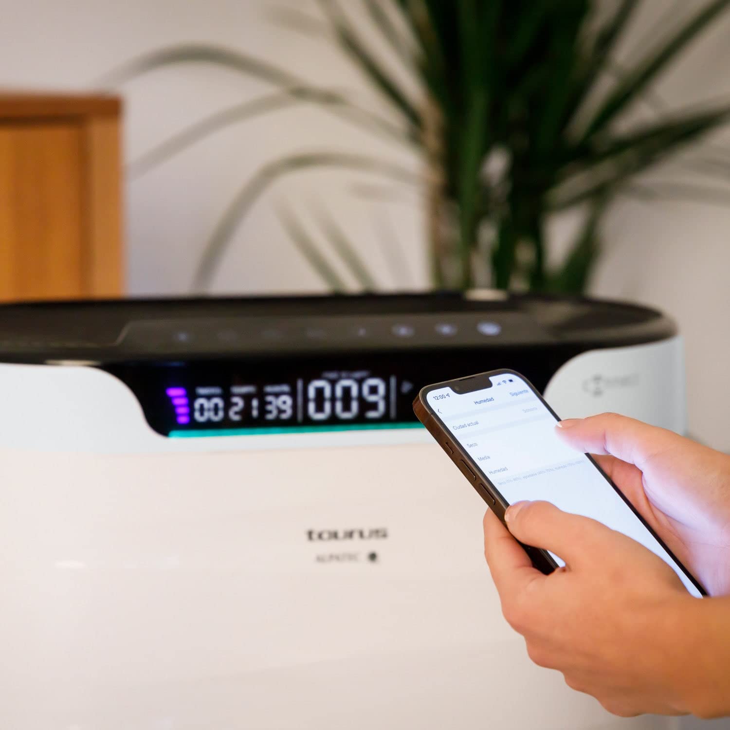 Taurus High Landscapes Connect Pro - Purificador de aire con ionizador, inteligente con WiFi, control por APP, 85W, HEPA13, CADR 600m3/h, silencioso, 5 velocidades, temporizador, 140m2, control remoto