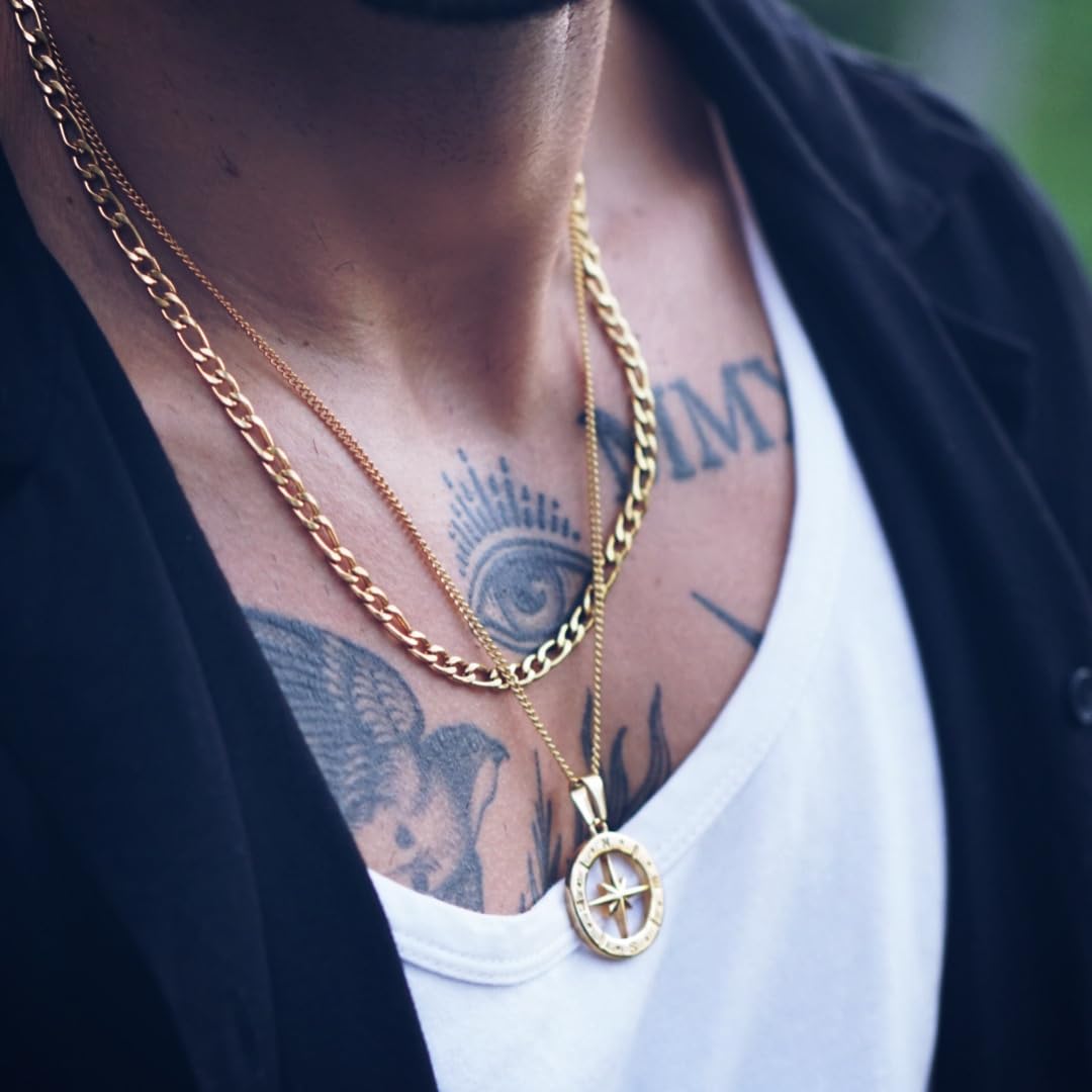 DVRK® Set Regalo Hombre 2 Collares en Caja Joyería - Pack 2 Cadenas Bañadas en Oro 18k sobre Base de Acero Inoxidable 316L - Regalo Novio, Pareja, Padre, Papa (Pack Cadena Figaro y Collar Compass)