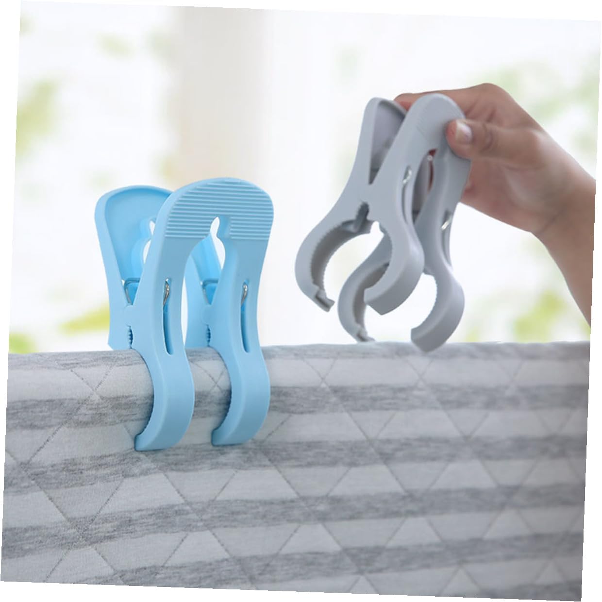 9pcs Windproof Clothes Clips Outdoor Drying Clamps with Strong Grip for Blankets Towels Quilts Heavy Duty Beach Towel Clips for Laundry Clothesline Multi-Color Clothespins for