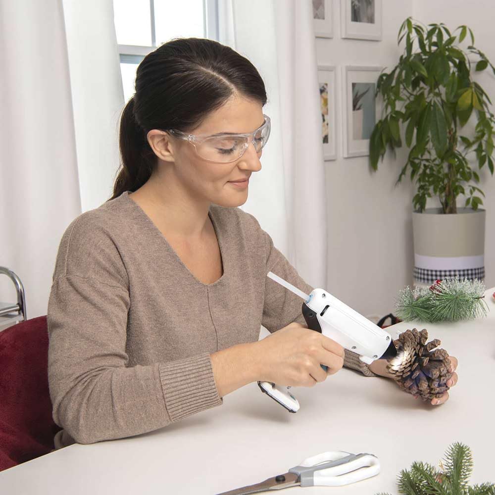 Black+Decker 3.6V Cordless Glue Gun BCGL115 (wireless, for craft, decoration and repair work, self-standing, automatic shutdown, with integrated LED light, including USB-C cable and