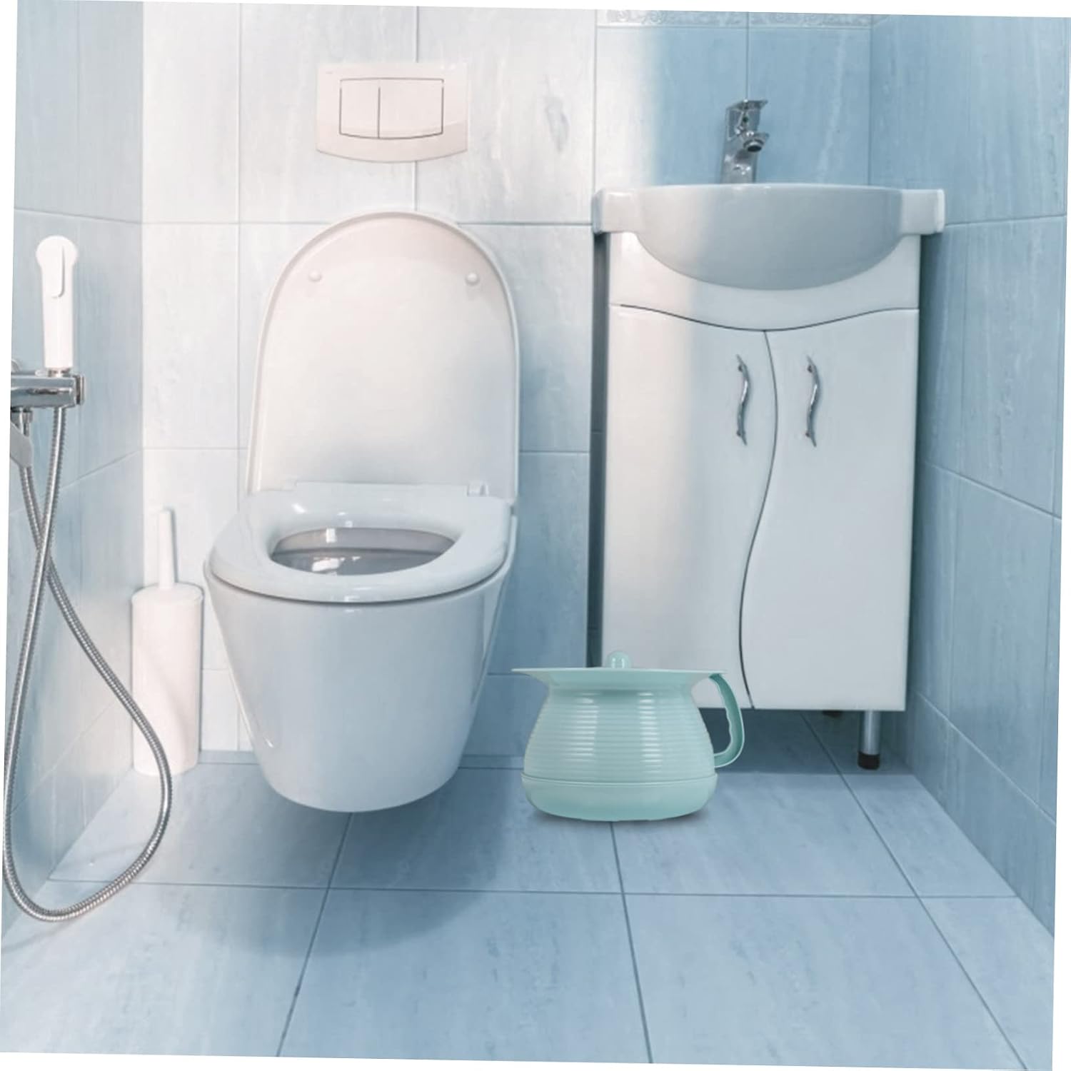 Pp Plastic Thickened Lid Urinal Pan Portable Sputum Potty for Elderly Boys and Girls