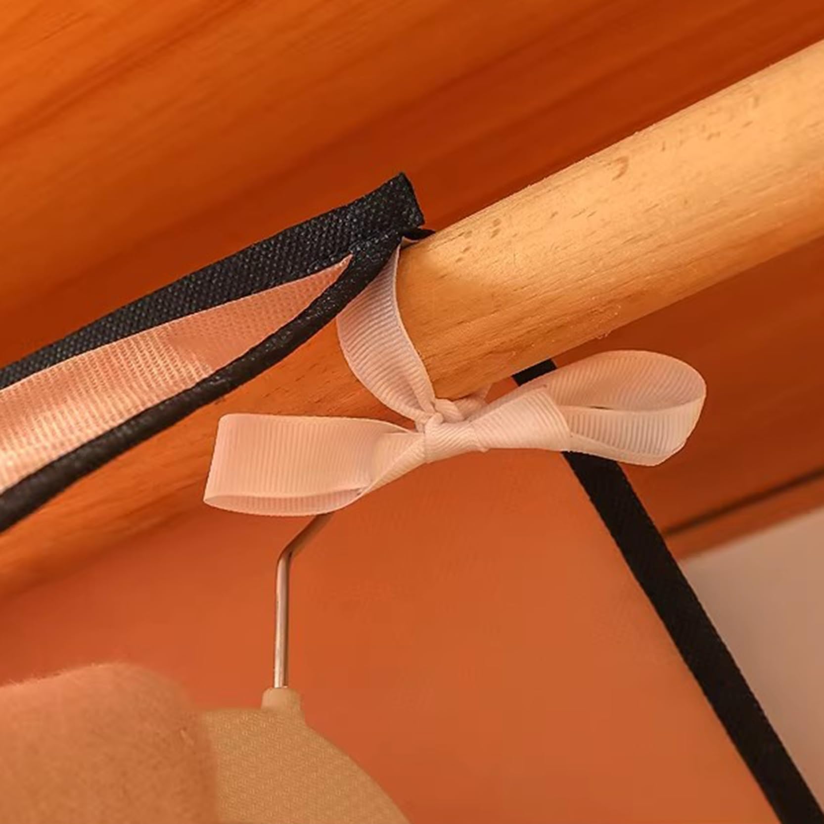 Kleiderhülle mit Reißverschluss und transparentem Fenster, staubdichter und atmungsaktiver Schutz für Anzüge, Mäntel, Kleider und Jacken, Länge 60-150 cm, Höhe 120 cm/150 cm