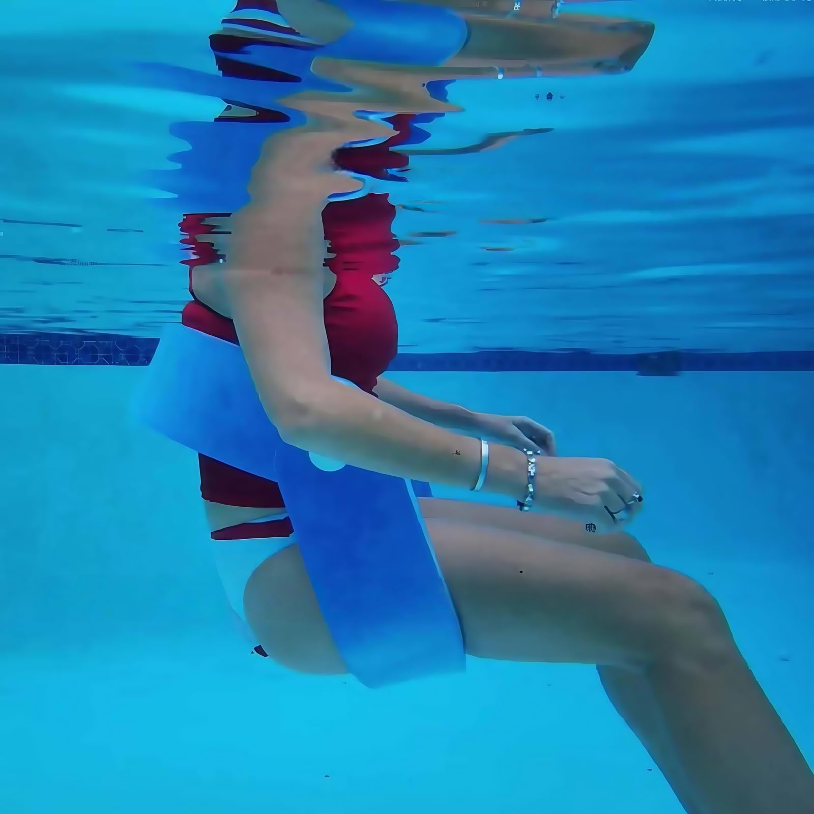 Sedia Galleggiante 3 in 1 per Adulti, Schiuma Portatile per Piscina Spiaggia e Laghi | Sedia Reclinabile ad Acqua, Poltrona da Sole per Estate, Galleggiante da Festa in Blu/Nero/Giallo/Rosso (rosso)