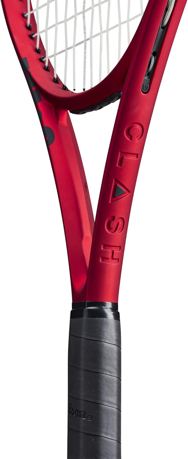 Wilson Clash 100 Pro V2 Unstrung Performance Tennis Racket
