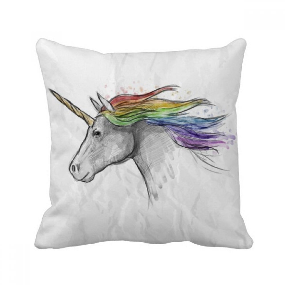 Oreiller licorne multicolore pour sublimer la décoration de votre canapé de salon