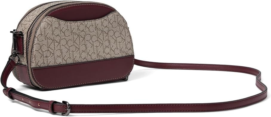   Ashley Signature Crossbody カジュアル Calvin Klein Ashley Crossbody | 6pm