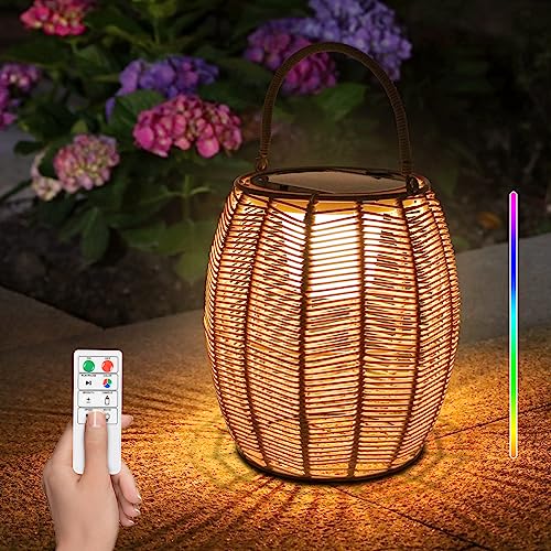 RESISTENTE ALL'ACQUA E DUREVOLE - La lanterna solare da giardino presenta una struttura in rattan, inossidabile IP44 impermeabile e resistente alla corrosione. Materiale resistente e resistenza alla luce solare garantiscono un risultato ideale nella maggior parte delle condizioni meteorologiche. Grazie al design a prova di schizzi, sono l'illuminazione perfetta per il giardino.