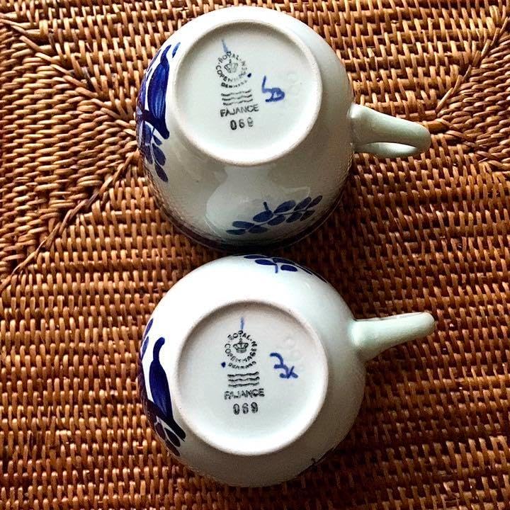 ロイヤルコペンハーゲン トランクェーバーブルー FAJANCE 2客セット