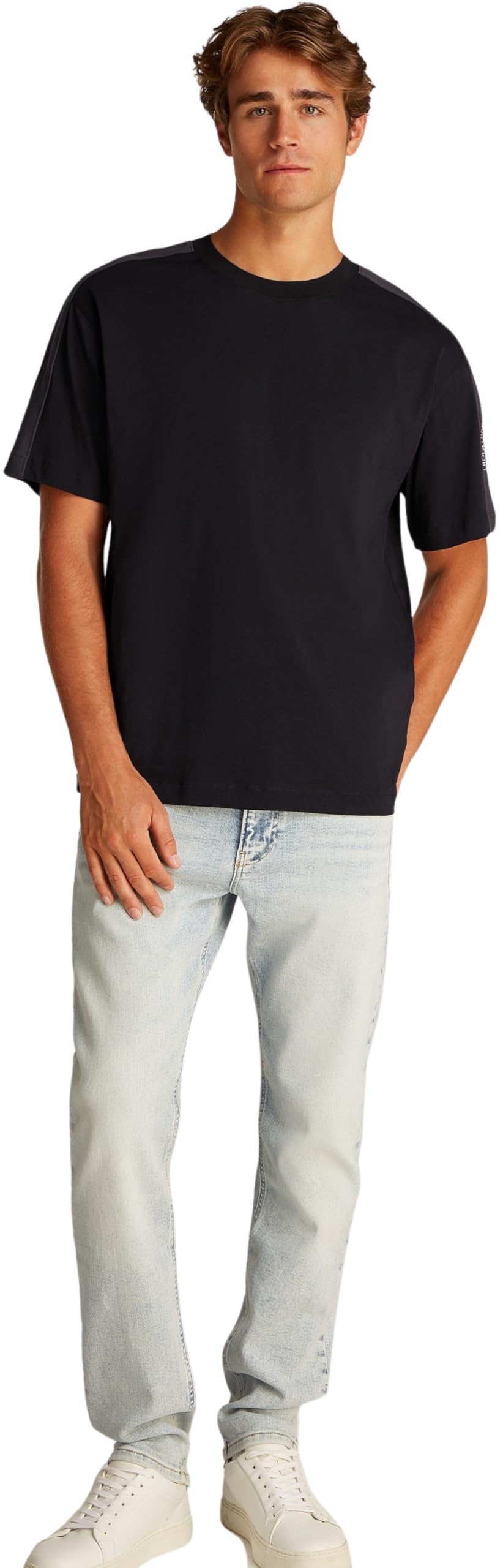 Calvin Klein Herren T-Shirt Kurzarm Logo Tape Tee mit Rundhalsausschnitt