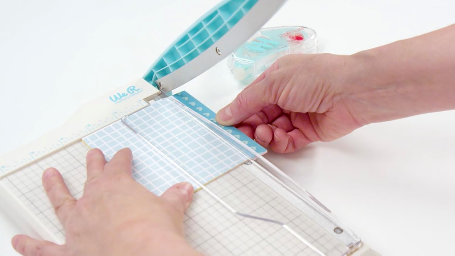 We R Memory Keepers Mini Guillotine Paper Cutter-Lilac