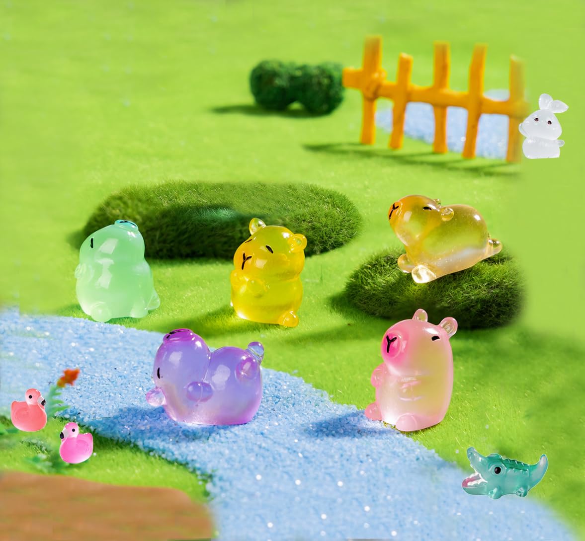 U-Zimikee 150 figuras luminosas de animales de resina en miniatura, pequeños animales que brillan en la oscuridad, figuras de animales pequeños para ocultar mini animales, adornos de micropaisaje,