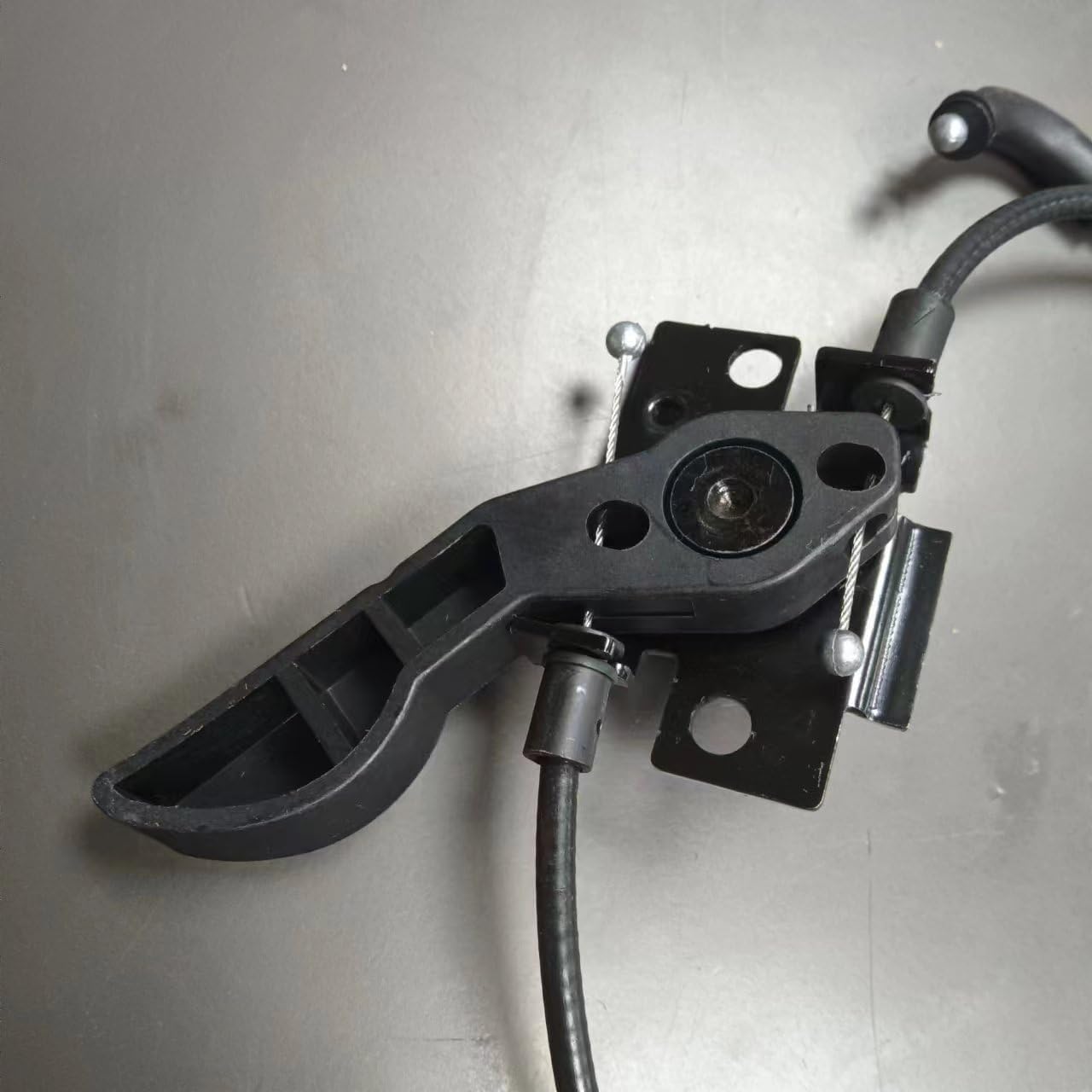 COVER CABLE 51237183765 5123 7183 765