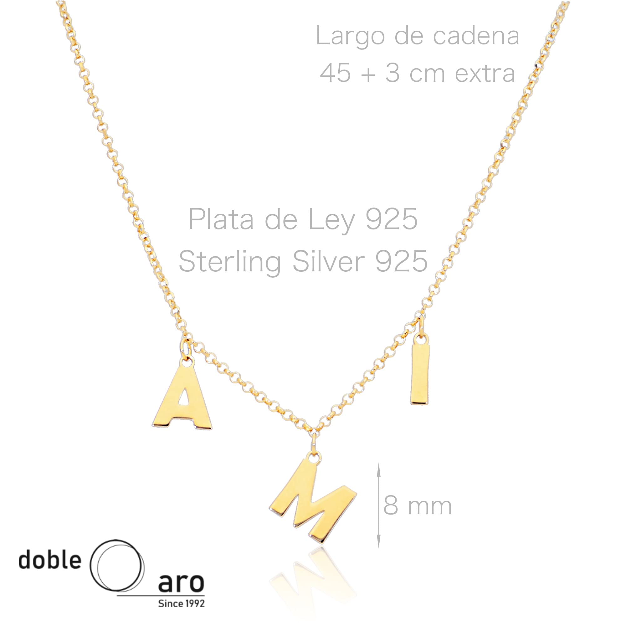 Colgante con Iniciales Personalizado - Colgante de Plata con Letras Bañada en Oro y Cadena Forzada en 45cm + 3cm de Alargador – Collar de Plata Hasta 12 Iniciales - Cadena Ajustable