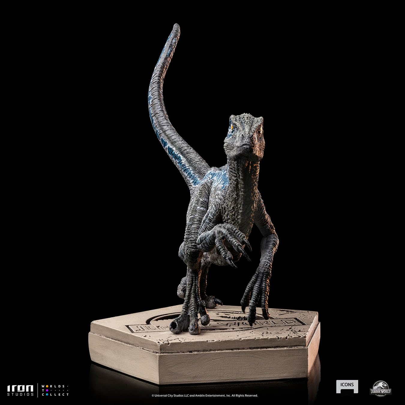 Iron Studios Jurassic World Icons Statue Velociraptor Blue 9 cm