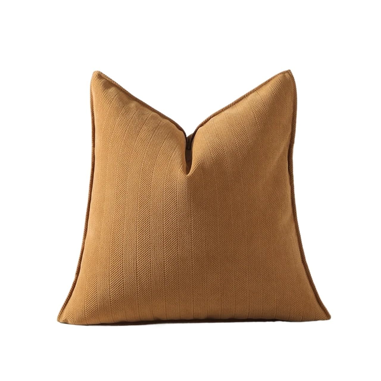 Housse de coussin en chenille protège et embellit votre canapé fatigué