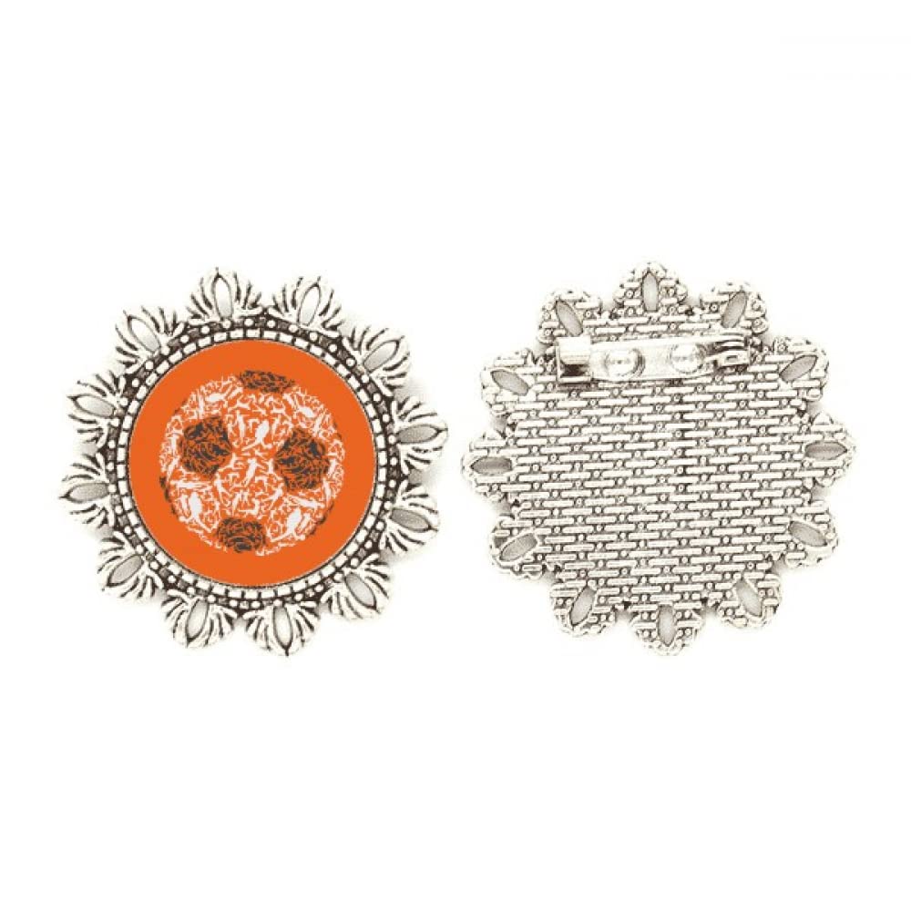 Broche de plata de flor de fútbol medium con relieve pulido artesanal 4