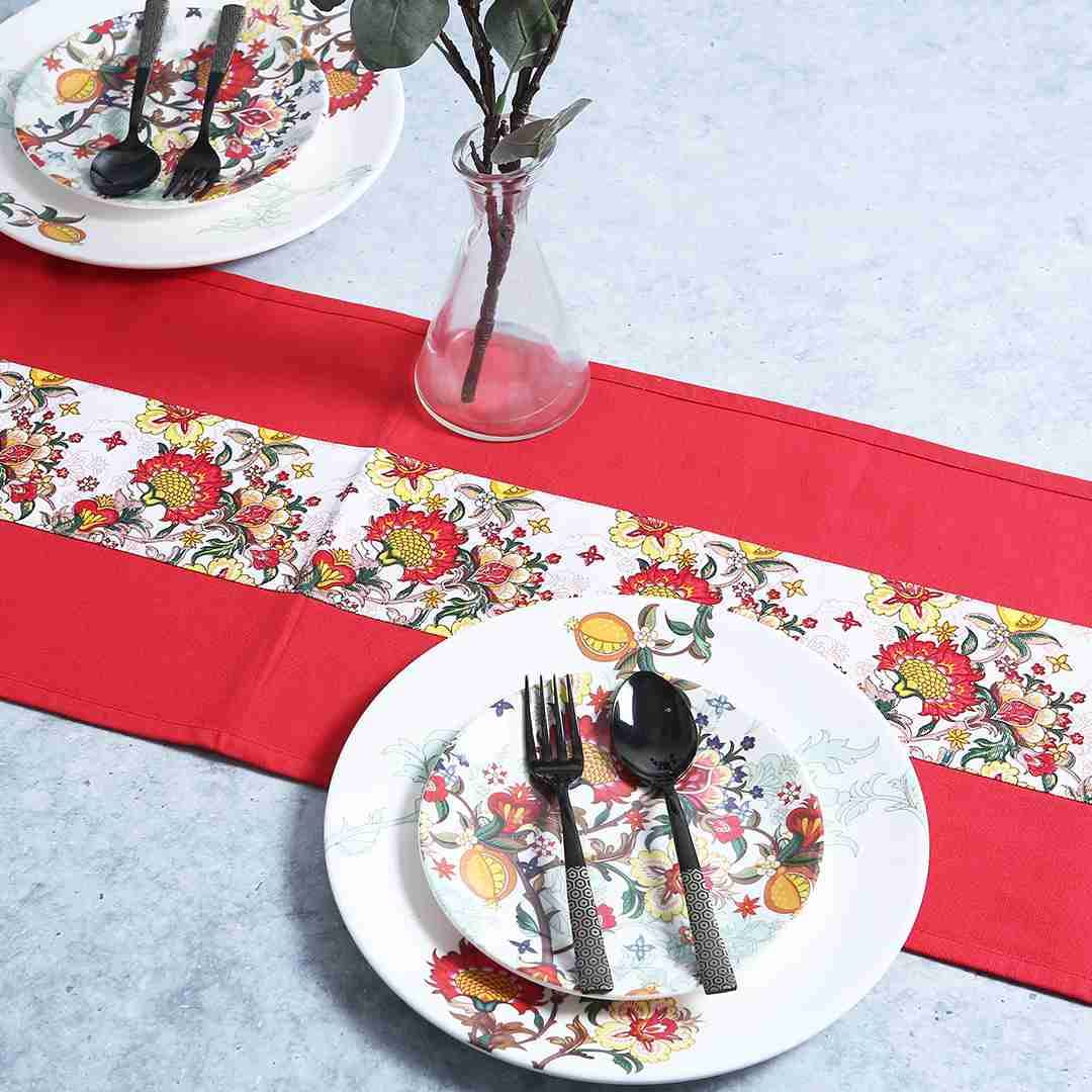 Wonderchef Como Table Runner with Floral Print- Red - Image 7 thumbnail