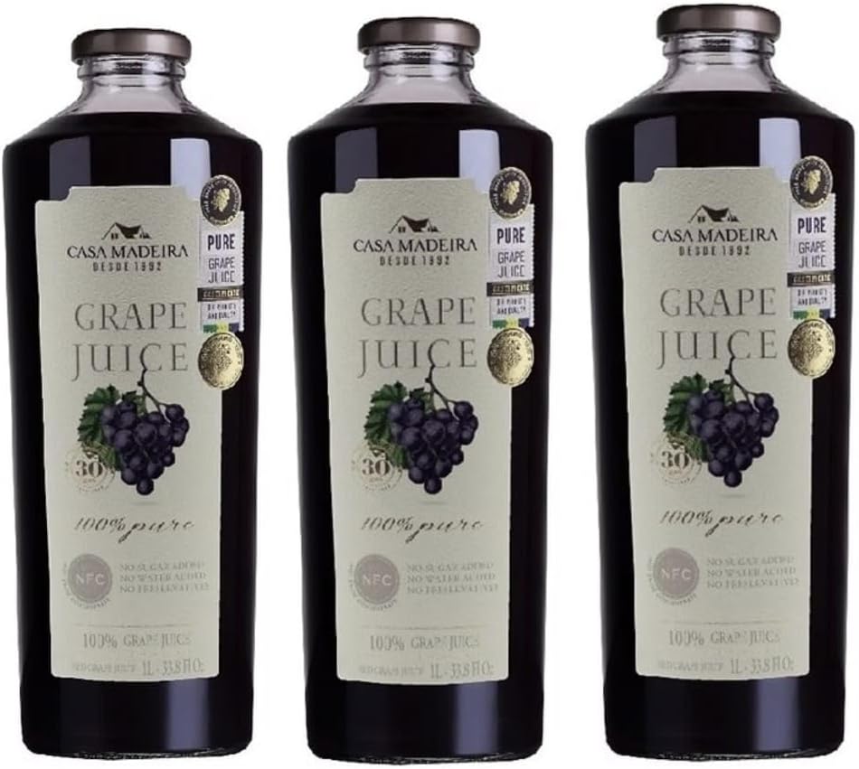Suco Tinto de Uva Casa Madeira 1L | Pack of 3x1L | 100% Brazilian Grape Juice + Silicone Bracelet Souvenir | Brazil in Texas