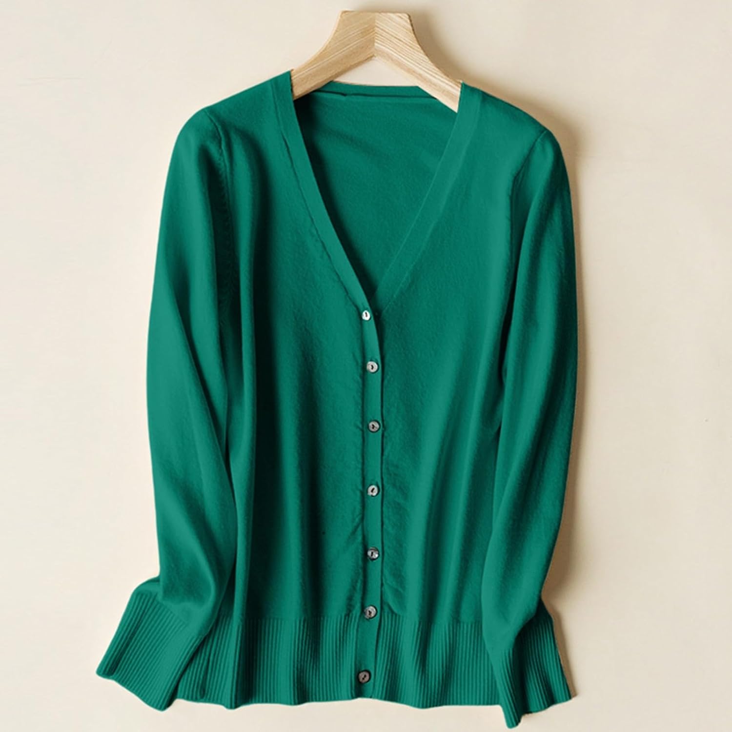 Women's Cardigan Sweaters Fall Button Down Lightweight V-Neck Sweater Jackets Casual Knitted Plus Size Cropped Outerwear Tops