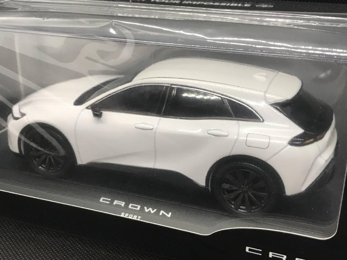 トヨタ クラウン スポーツ PHEVミニカー