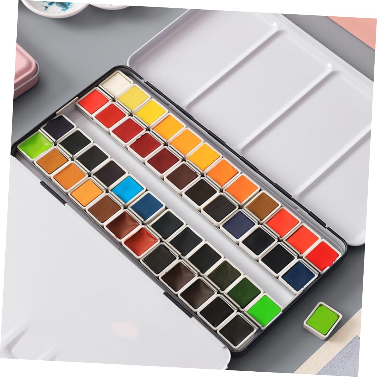 Ciieeo Palette D’aquarelle Vide en Fer Noir, 48 Emplacements