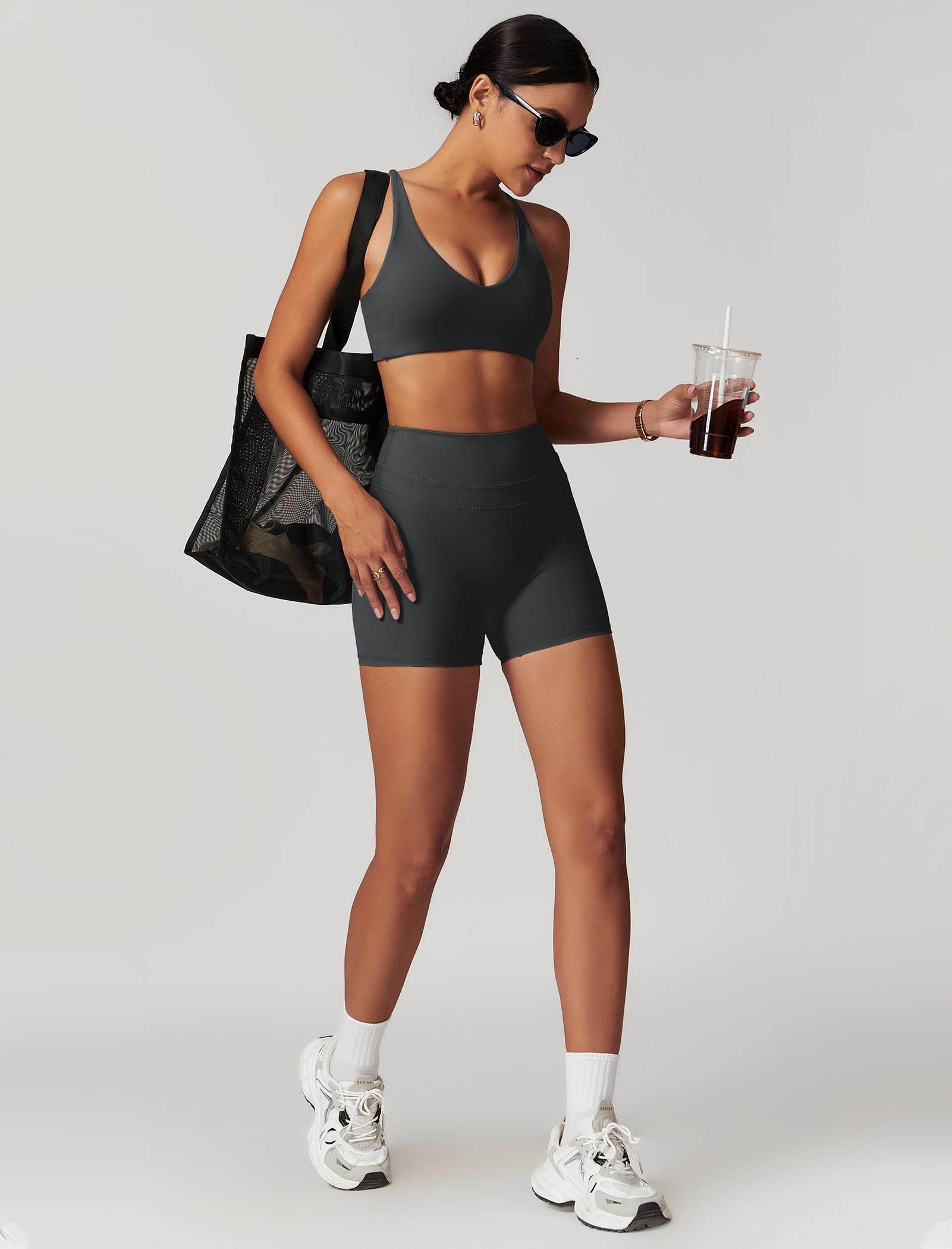 IDOPIP Conjunto deportivo para mujer para fitness: set de gimnasio de 2 piezas con cuello en V, sujetador y leggings cortos – Ropa deportiva de verano para yoga, pilates y entrenamiento