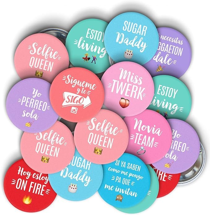 COOLPRESENTS Chapas Boda Divertidas, 50 Chapas Boda Para Invitados, Accesorios Photocall Boda Regalos De Boda Invitados Decoración 100 Chapas Con Alfiler Detalles Chapas Bodas
