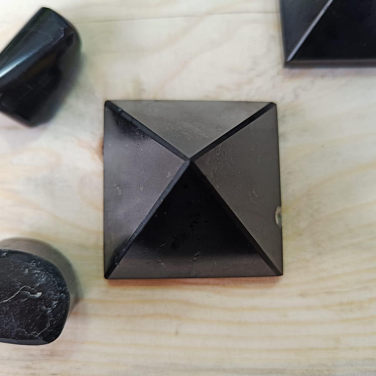 Black Tourmaline Pyramid 50–100g | Natural Crystal Energy Generator | Protection from Negative Energy & Home Decor | Reiki Healing Stone for Meditation & Feng Shui