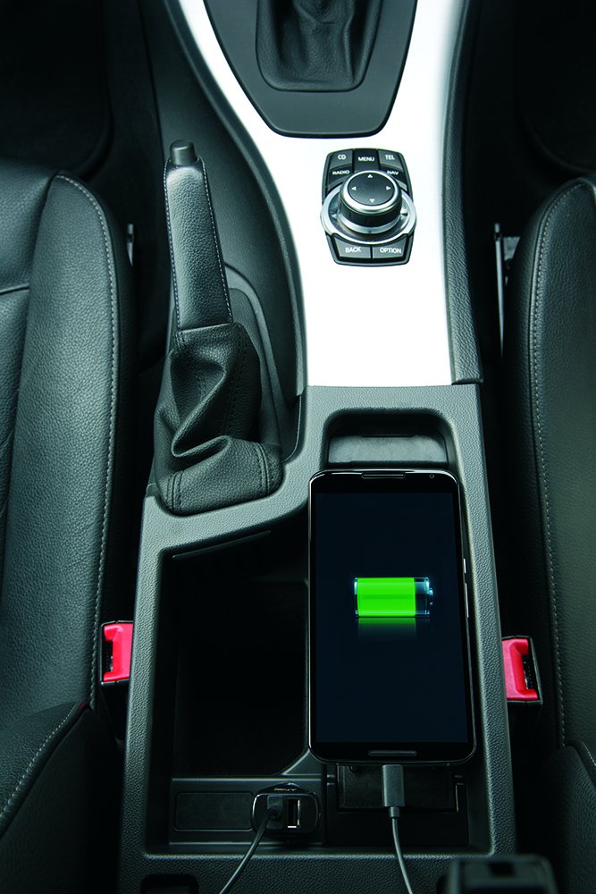 PNY The Road Kit Supporto da Auto Espandibile per Smartphone e Caricabatteria da Auto Micro USB
