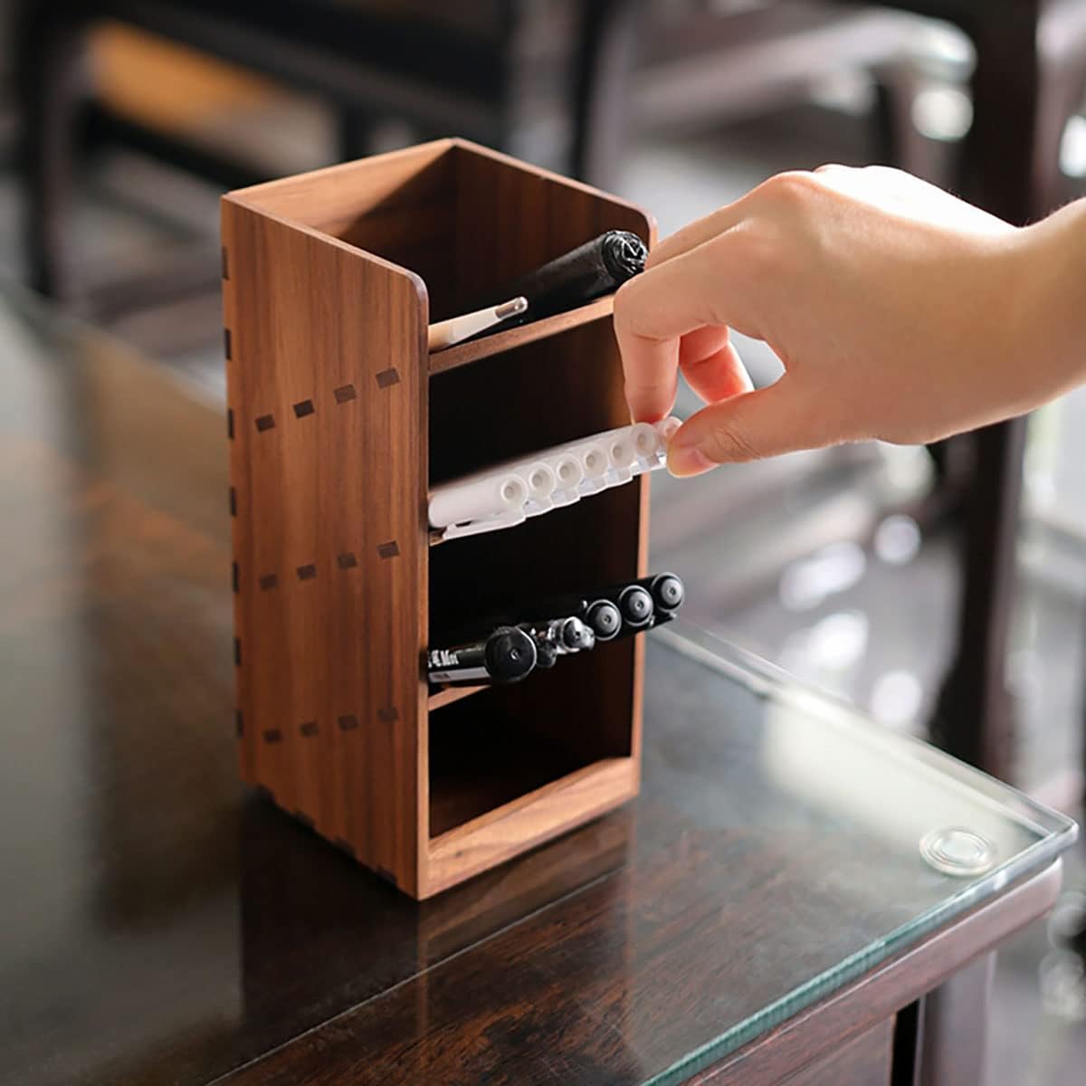 NALsa Confezione da 1 Penna da scrivania in Legno di Noce Nera, Matita, Scatola portapenne con 4 Scomparti, Materiale di cancelleria, Materiale Scolastico, portapenne, Scatola portaoggetti