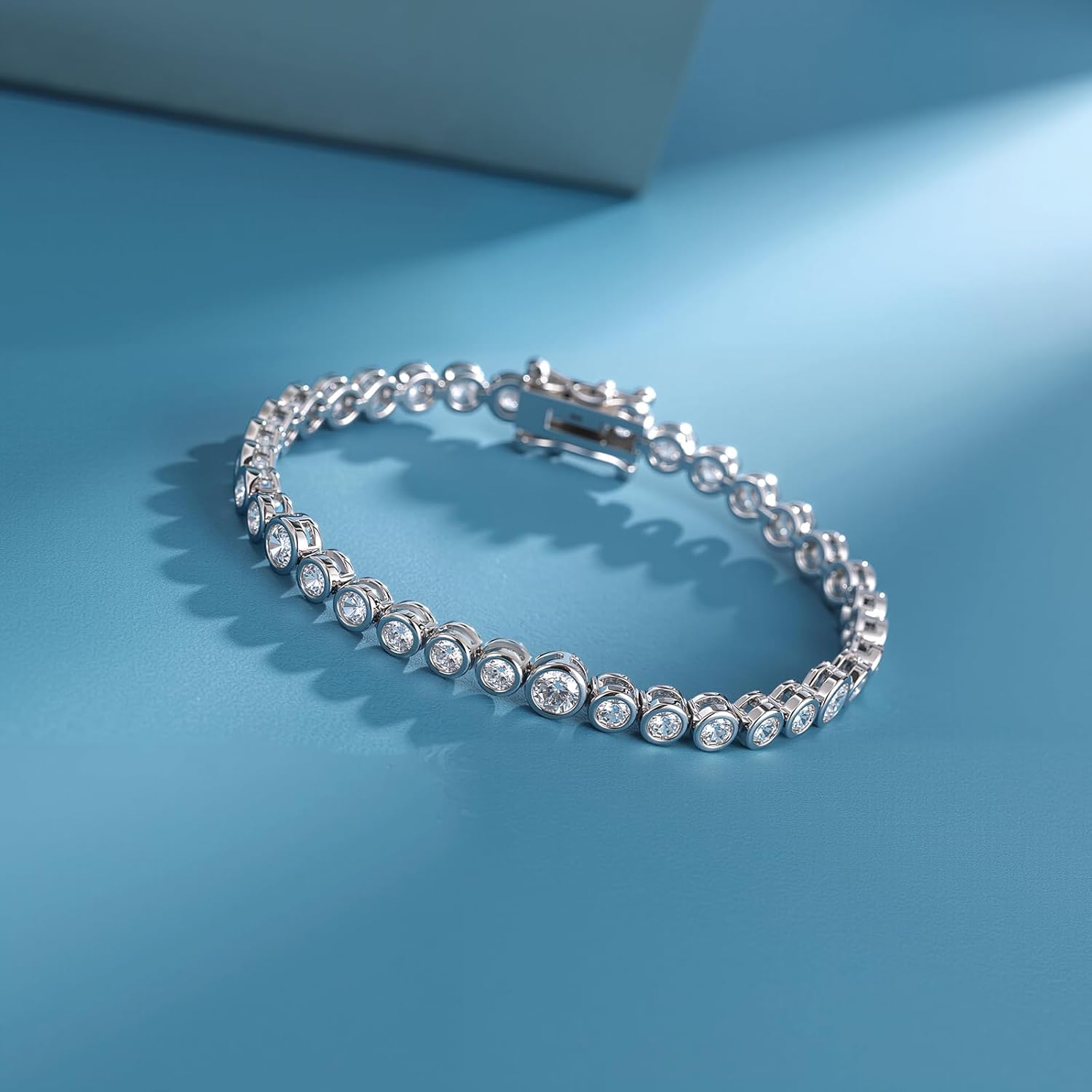 Gemsme Classic Tennis Bracelet for Women and Men -18K White Gold Plated Round Cubic Zirconia Tennis Bracelets 16-17CM - Image 4