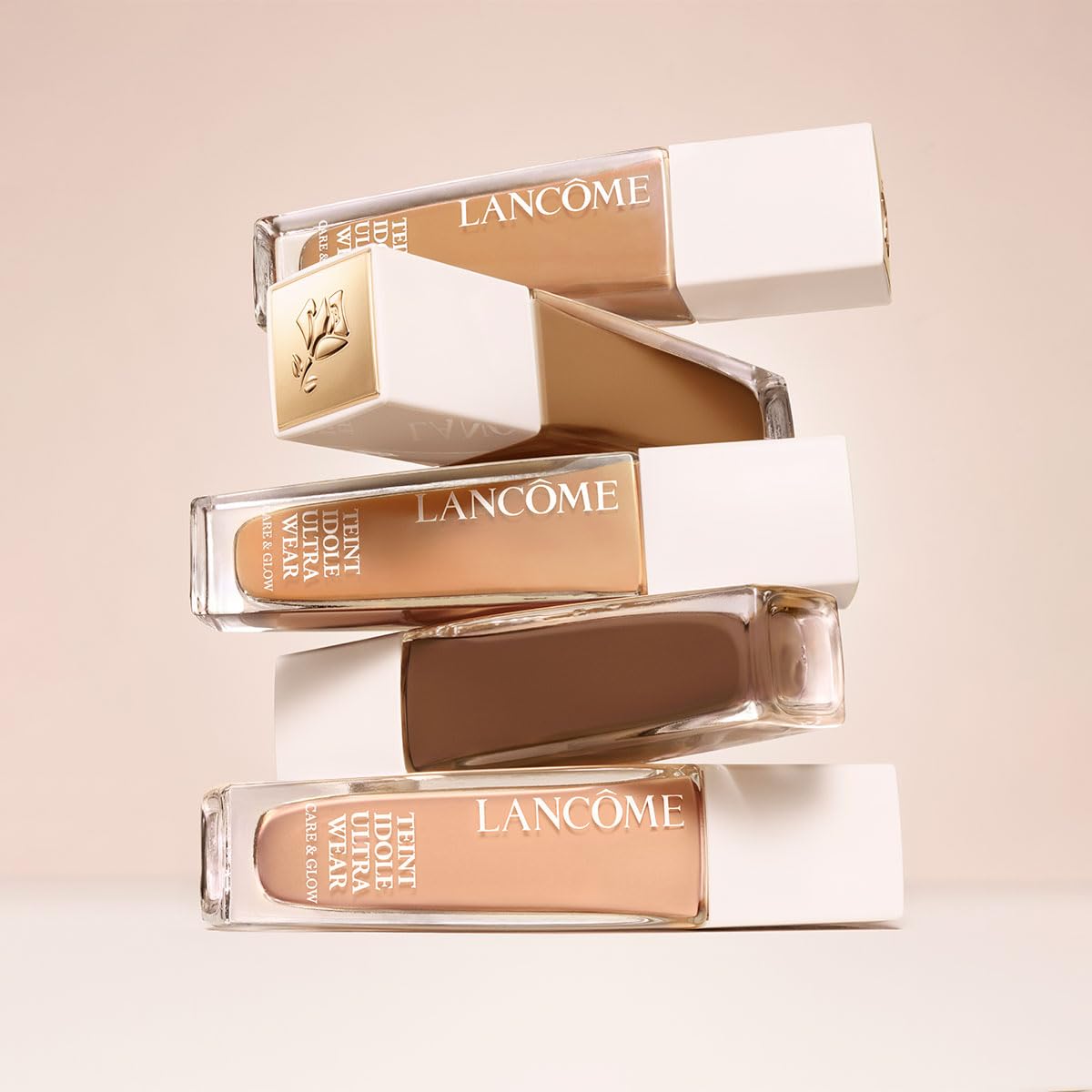 Makijaż marki Lancome: Płynna podstawa do twarzy, Teint Idole Ultra Wear Base Care&Glow 430C (30 mililitrów)