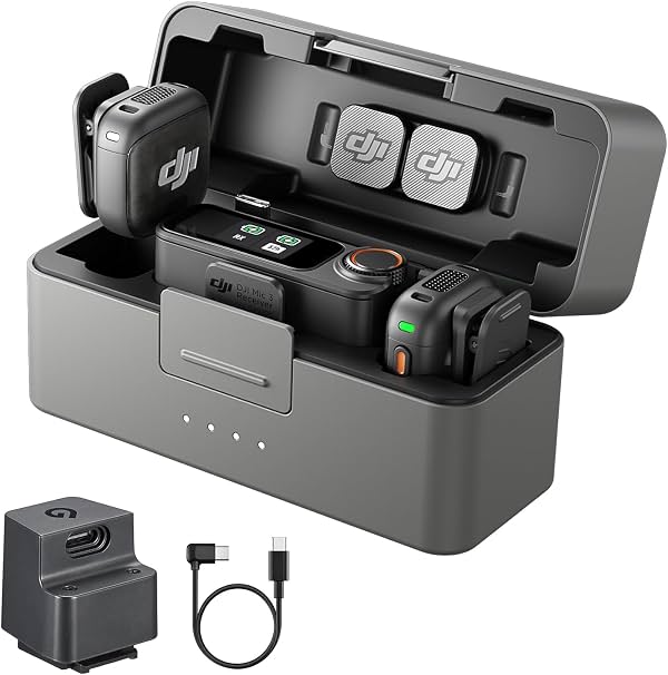 DJI Mic 3 (2TX+1RX+estuche de carga), micrófono todo en uno con zapata para Sony | Micrófono mini inalámbrico para iPhone/cámara/Android, ultraligero, control de ganancia adaptativo, 28 horas de uso, vlog, cancelación de ruido