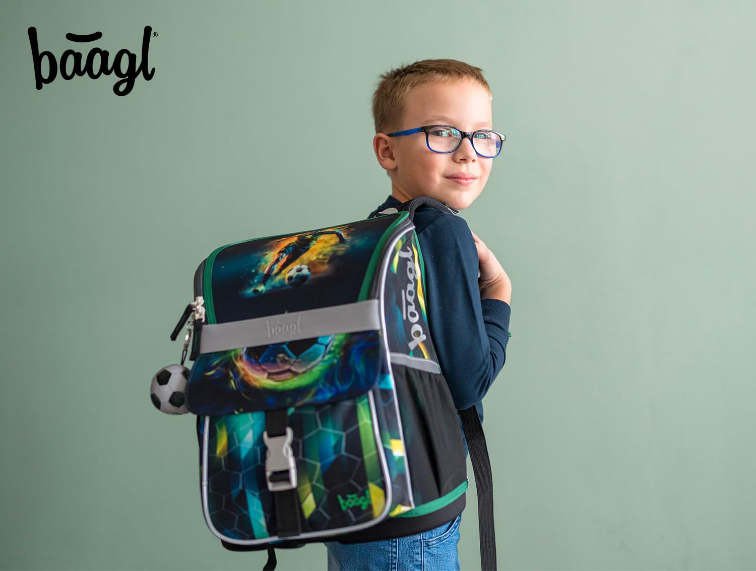 Baagl Schulranzen Jungen Set 3 Teilig, Zippy Schultasche für 1. Klasse, Grundschule Ranzen Tornister mit Brustgurt, Ergonomischer Schulrucksack (Fußballspieler)