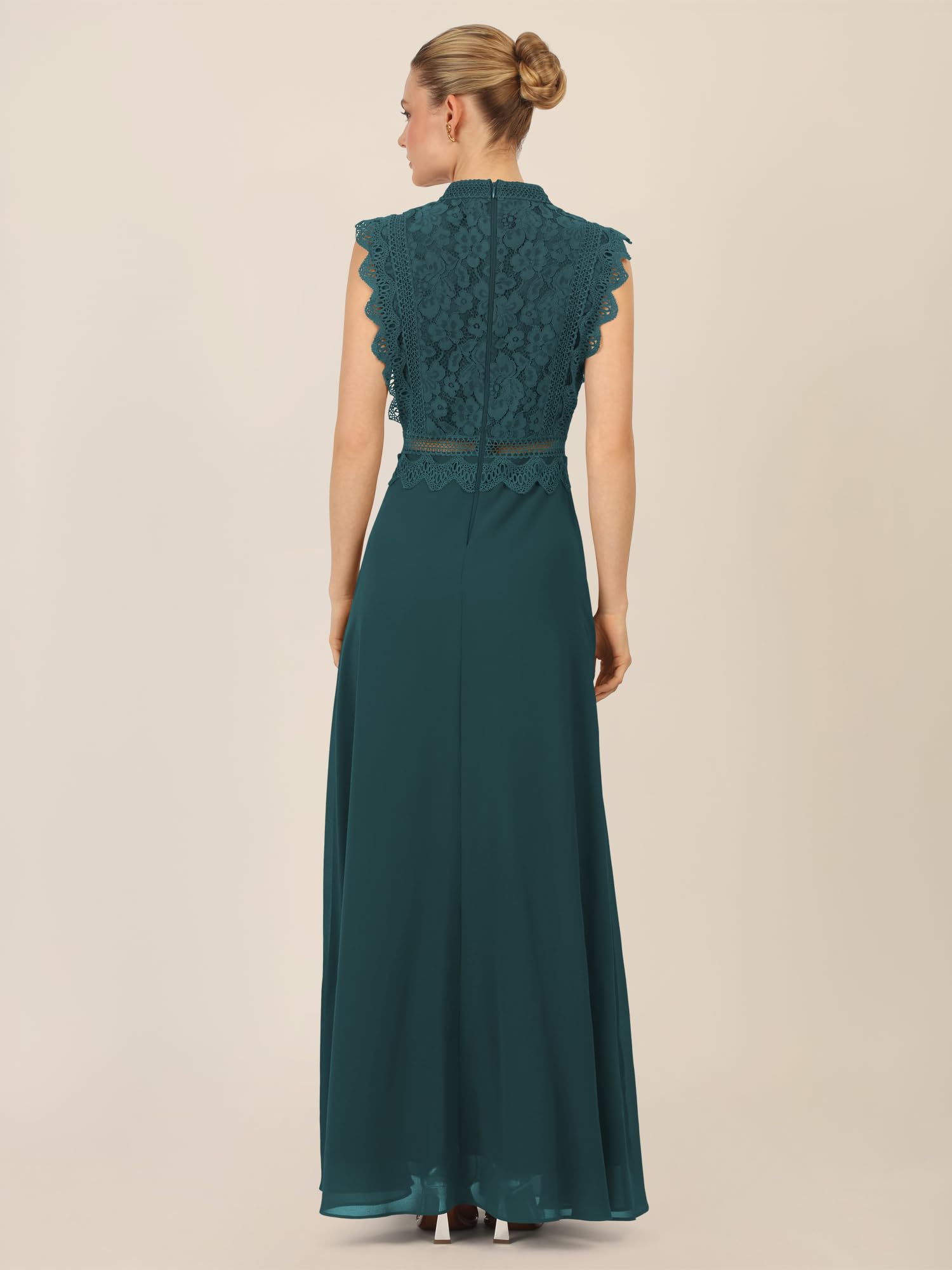 APART Abendkleid mit Spitze und transparentem Rückenteil,
