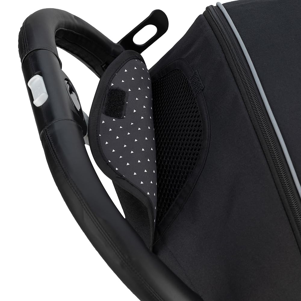 MoMi ESTELLE Poussette compacte légère et pliable dès 6 mois jusqu'à 15 kg, dossier inclinable, repose-pieds réglable, roues amorties, grand panier, harnais 5 points