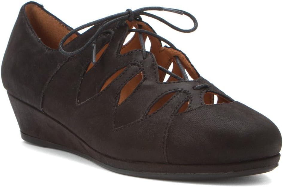 Gentle Souls Women's Black Nye 8 B(M) US