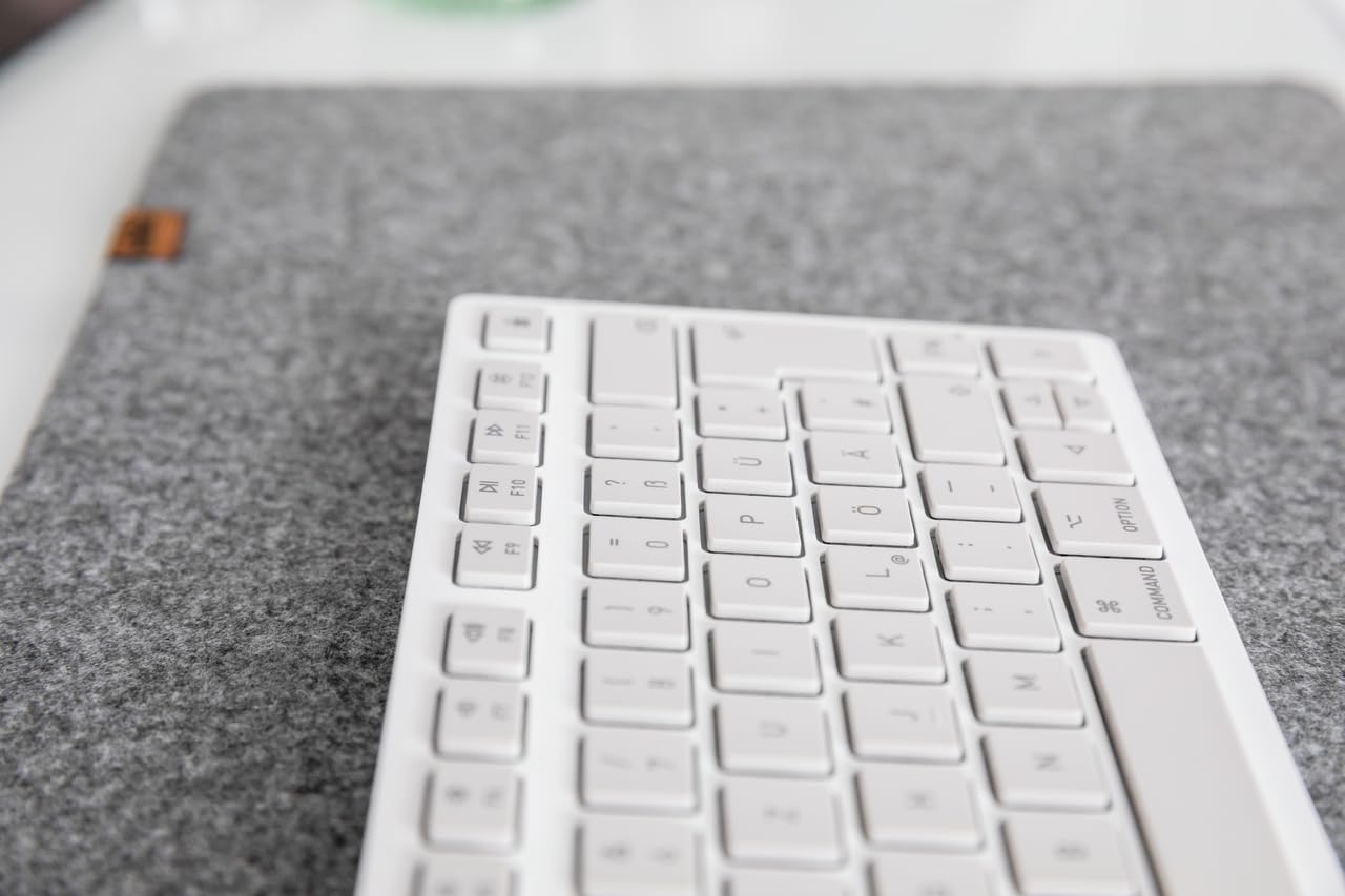 Amazon.com: Cherry KW 7100 Mini BT for MAC Keyboard Compact Multi