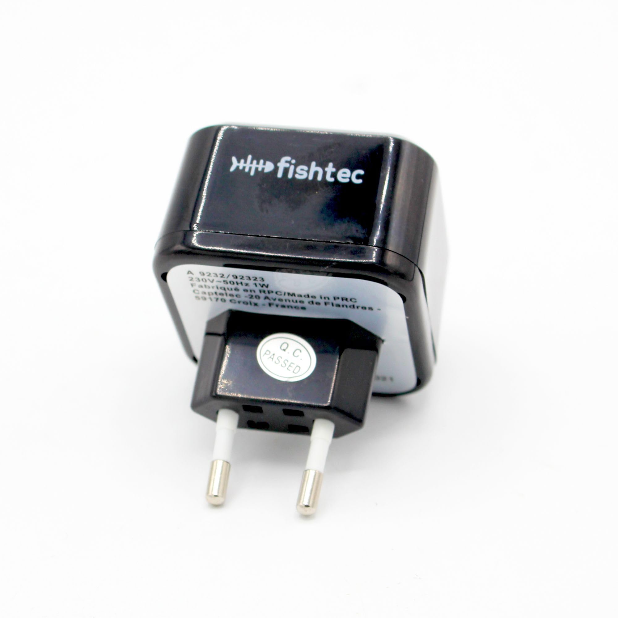 FISHTEC - Prise Anti-acariens ultrasons - Protège nuisibles jusqu'à 30 m² - Branchez 230V - Discret, Silencieux et écologique - sans Produits Chimiques - Usage sûr Enfants, Animaux